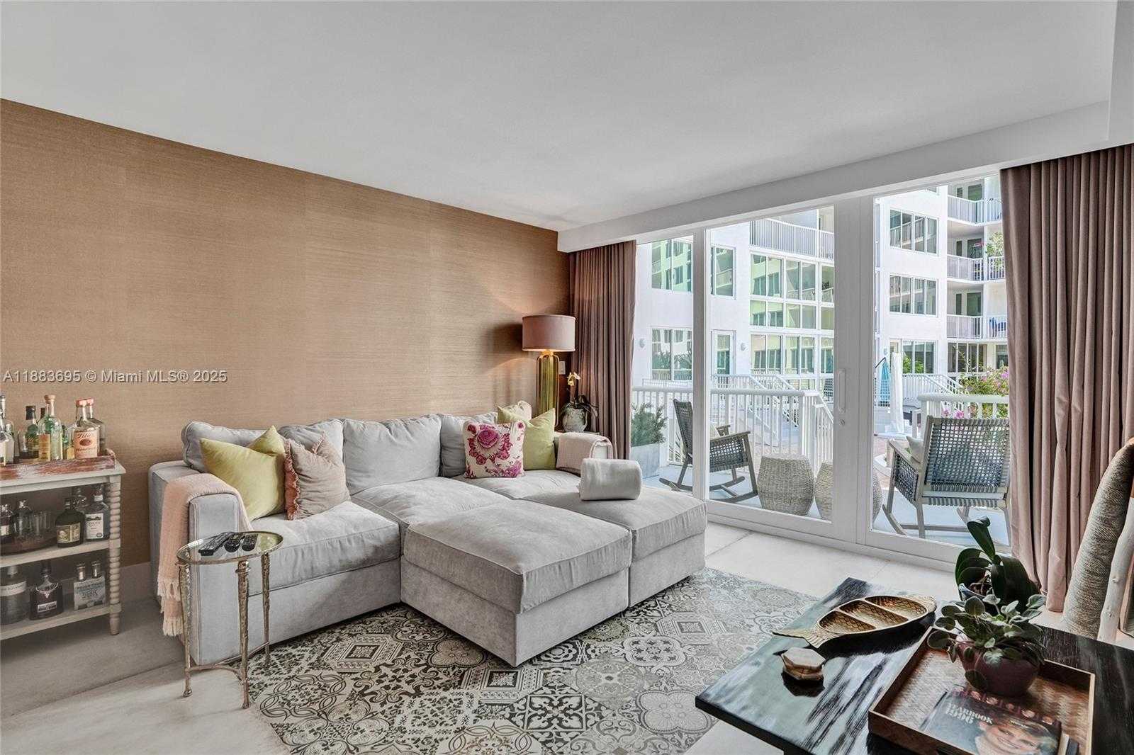Small Image of 5401 COLLINS AVE #138, Miami Beach Number 9