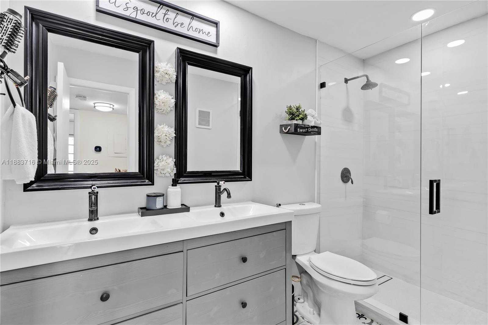 Small Image of 9731 HAMMOCKS BLVD #206B, Miami Number 12