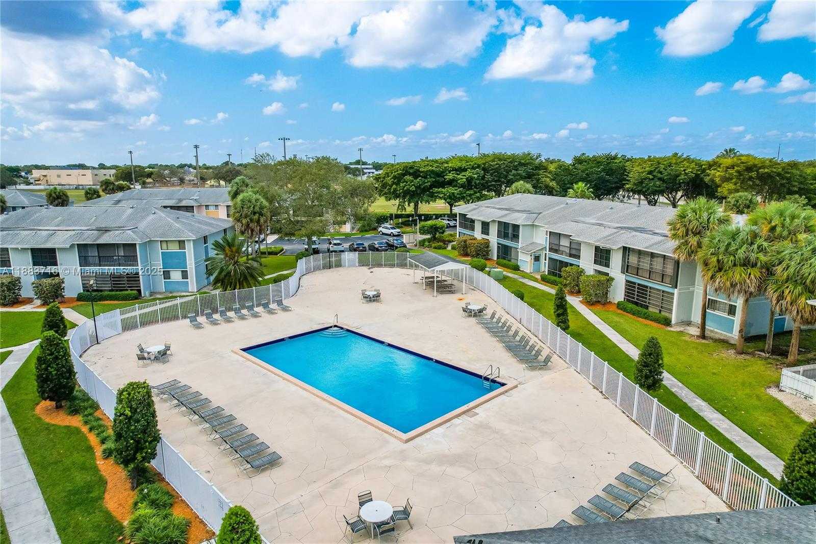 Small Image of 9731 HAMMOCKS BLVD #206B, Miami Number 27