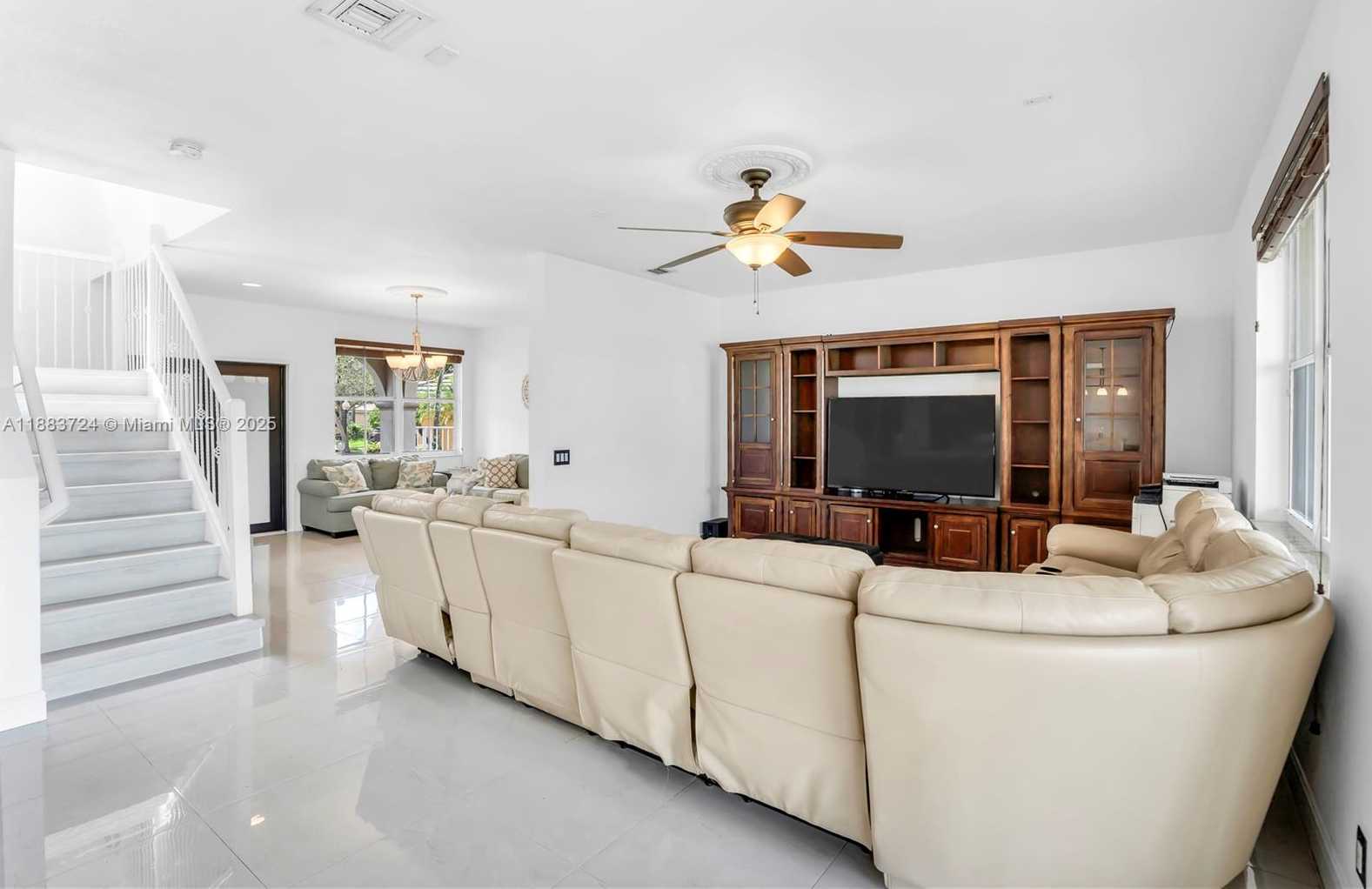 Small Image of 663 LIVE OAK LN, Weston Number 17