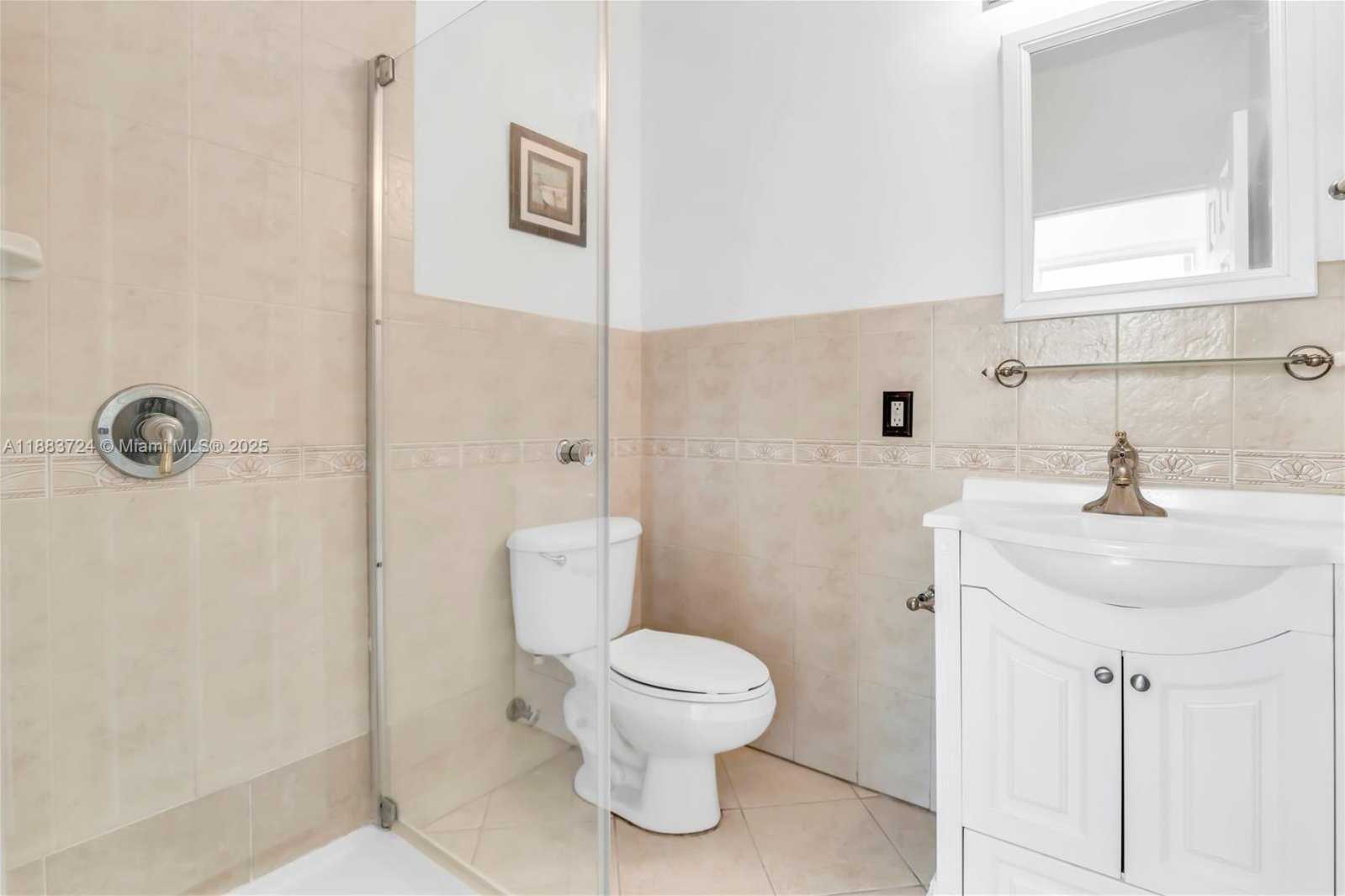 Small Image of 663 LIVE OAK LN, Weston Number 21