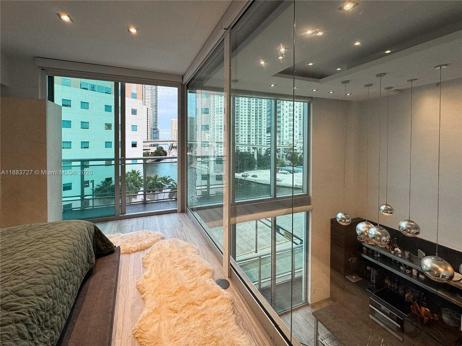 Small Image of 350 SOUTH MIAMI AVE #706, Miami Number 10