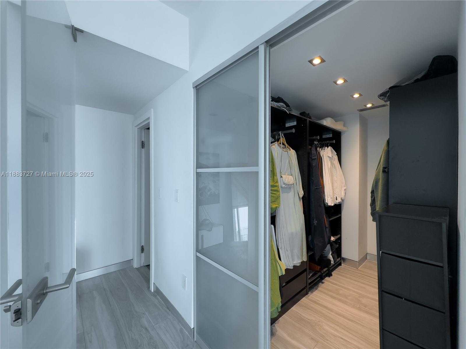 Small Image of 350 SOUTH MIAMI AVE #706, Miami Number 13