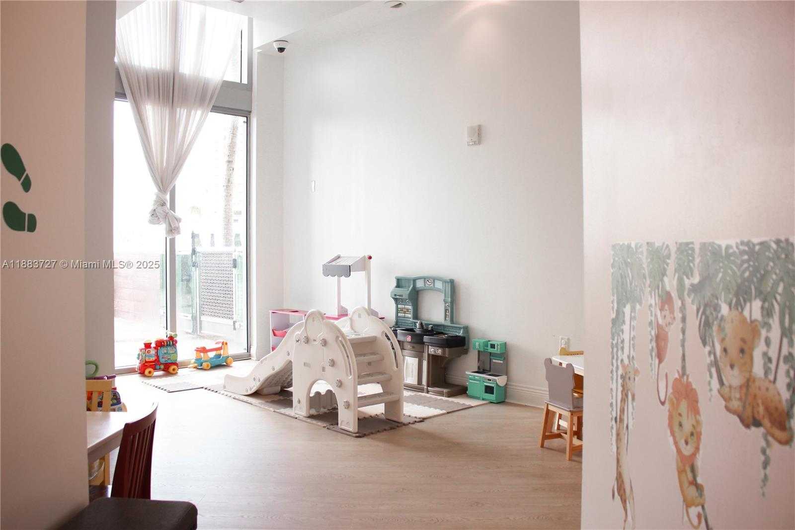 Small Image of 350 SOUTH MIAMI AVE #706, Miami Number 59