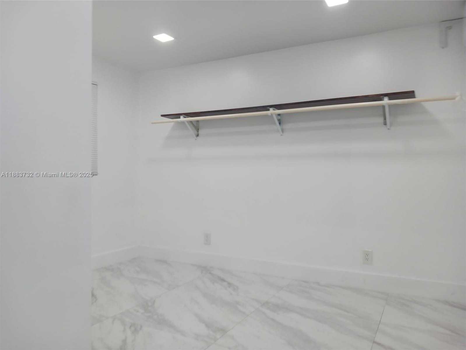 Small Image of 3429 SOUTH WEST 23RD TER #2, Miami Number 5