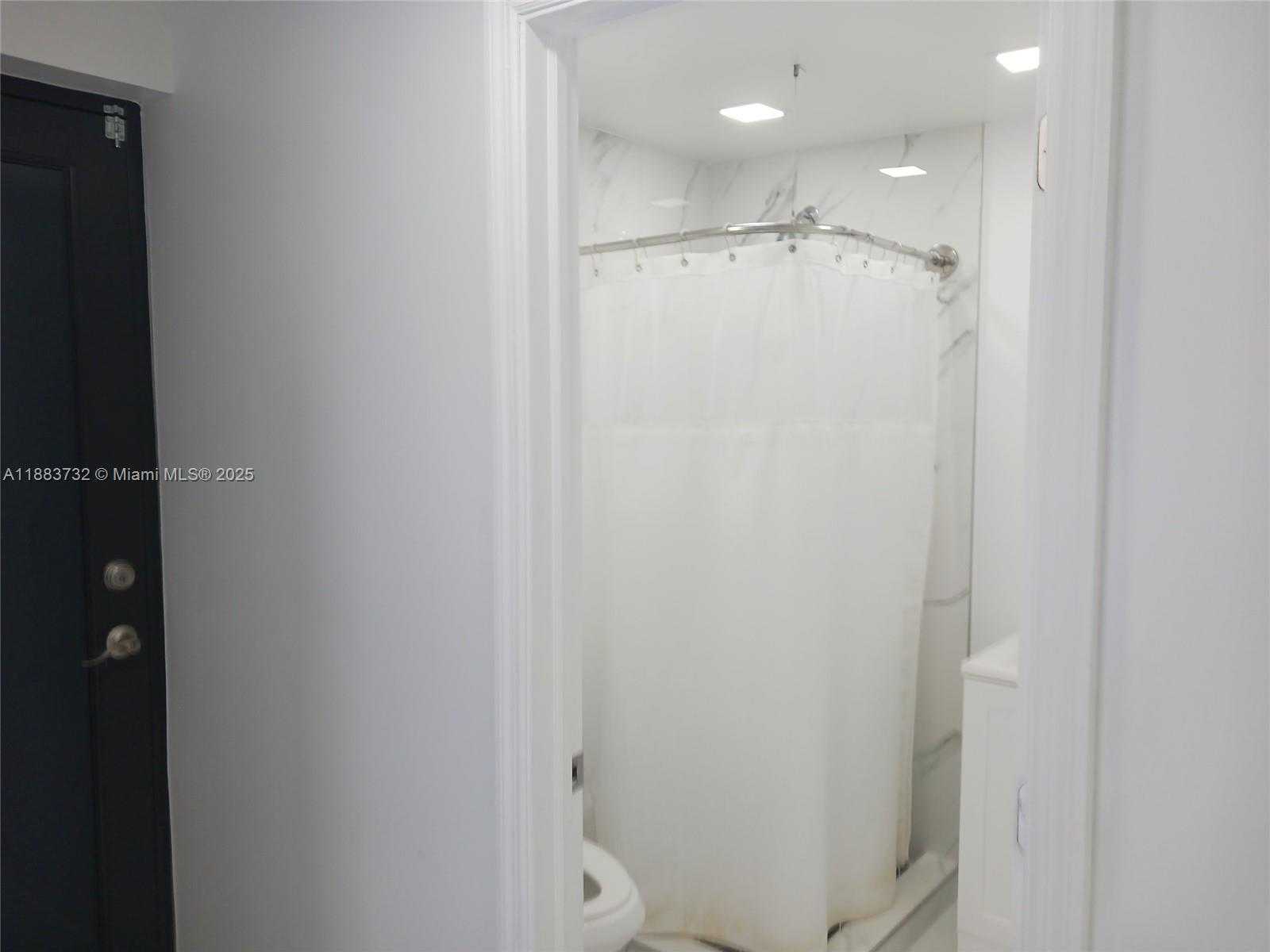 Small Image of 3429 SOUTH WEST 23RD TER #2, Miami Number 6