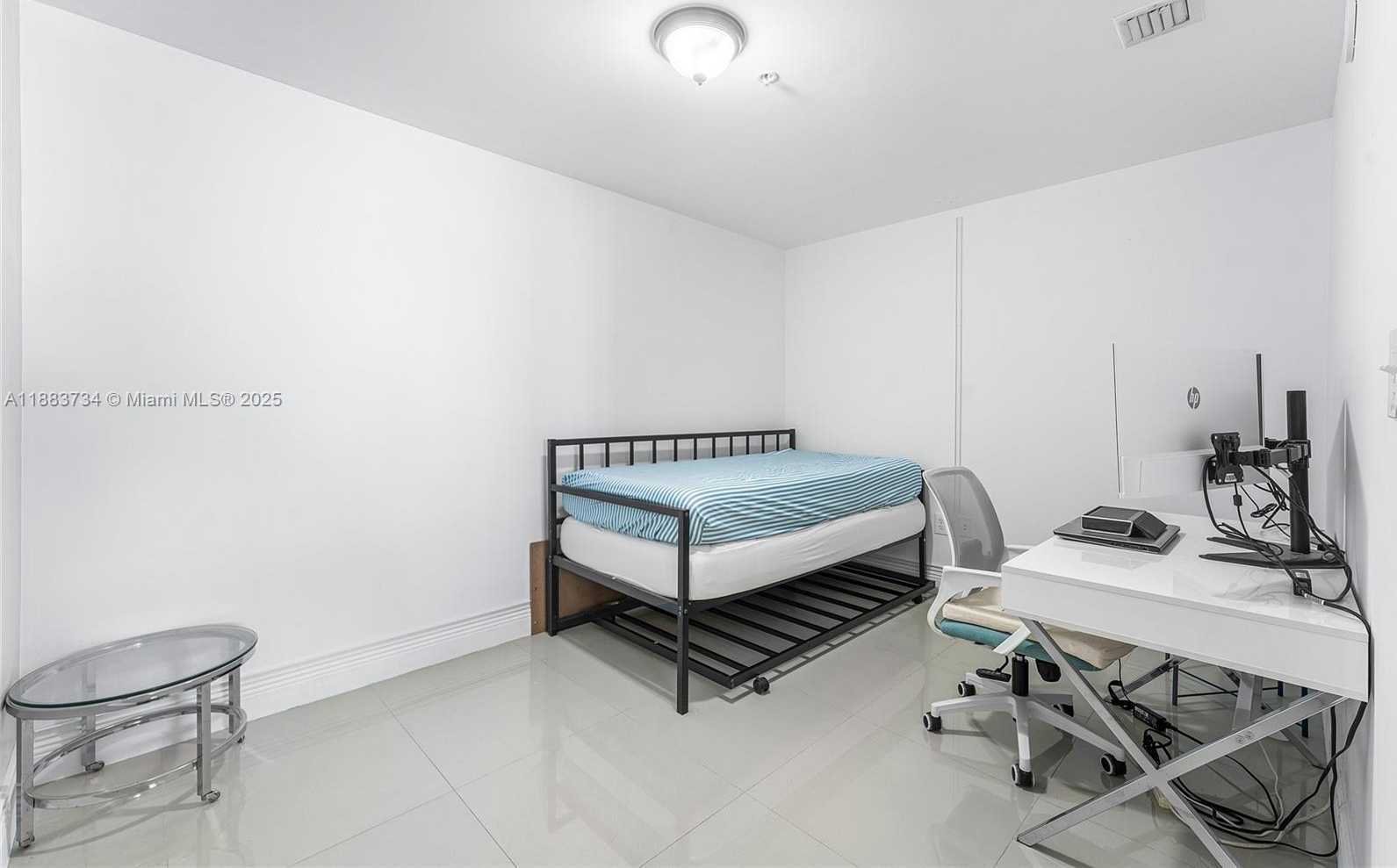 Small Image of 244 BISCAYNE BLVD #3609, Miami Number 22