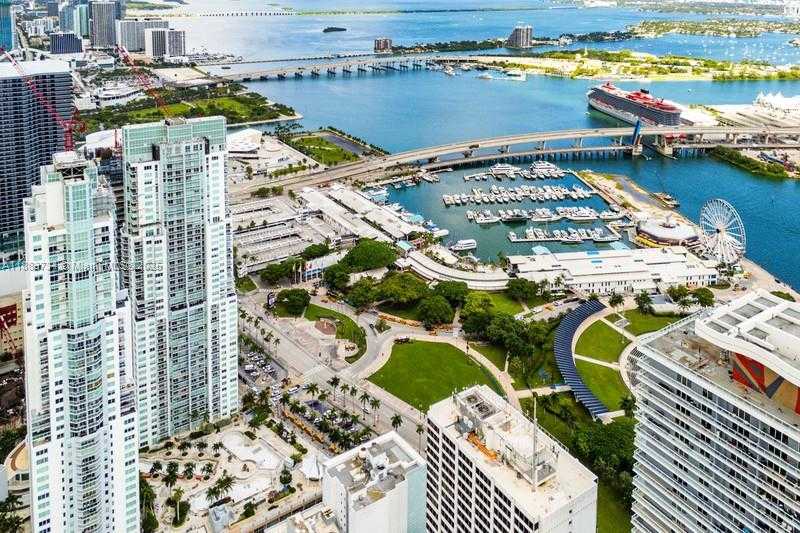 Small Image of 244 BISCAYNE BLVD #3609, Miami Number 26