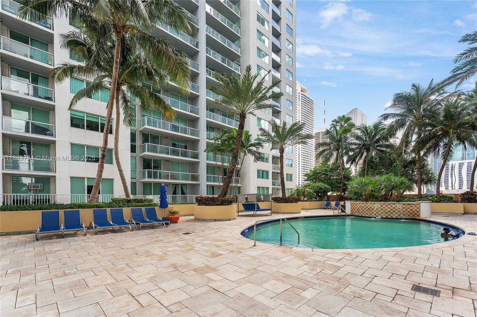 Small Image of 244 BISCAYNE BLVD #3609, Miami Number 31