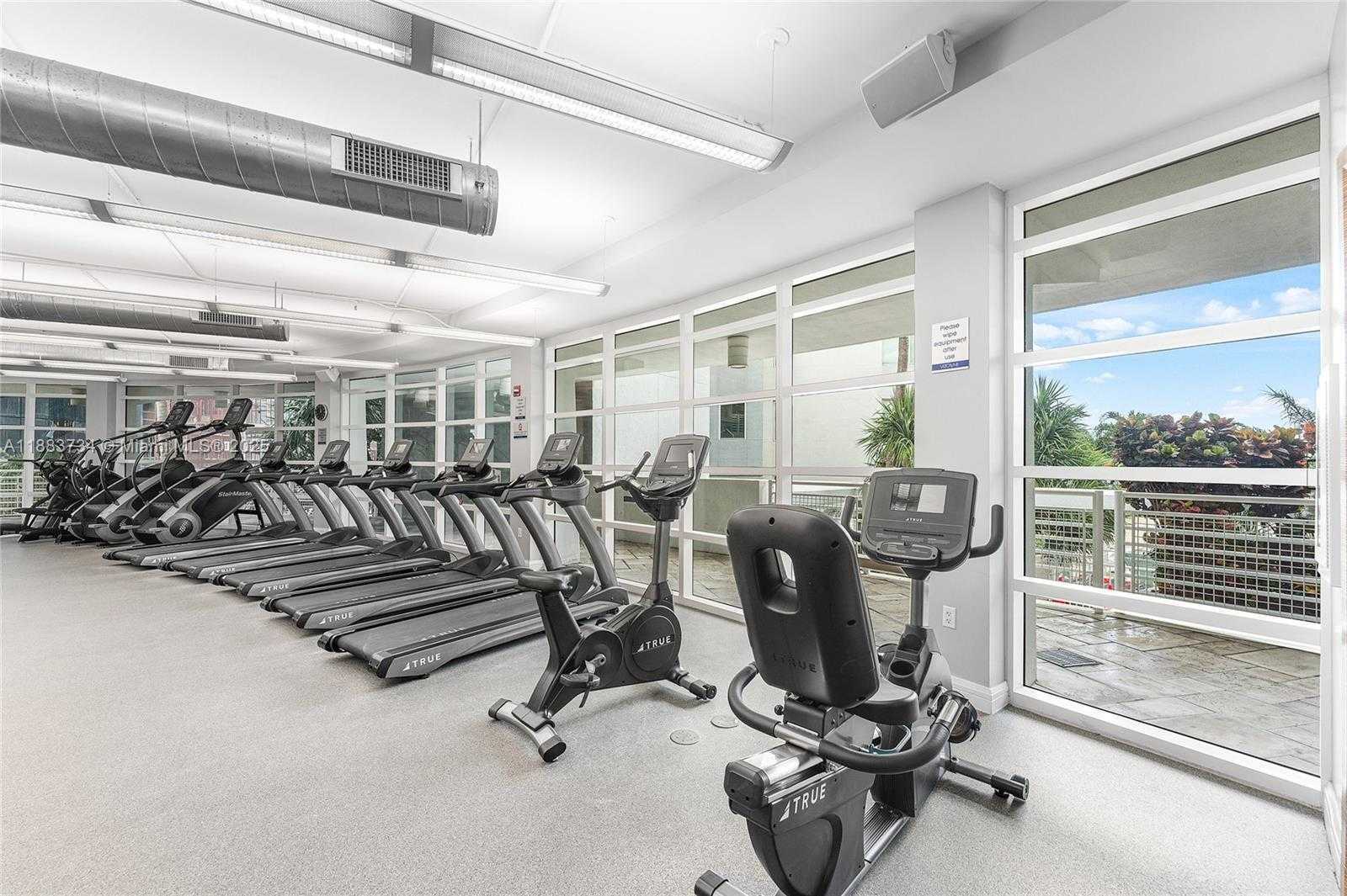 Small Image of 244 BISCAYNE BLVD #3609, Miami Number 33
