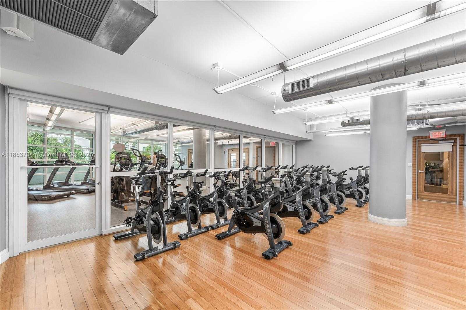 Small Image of 244 BISCAYNE BLVD #3609, Miami Number 34