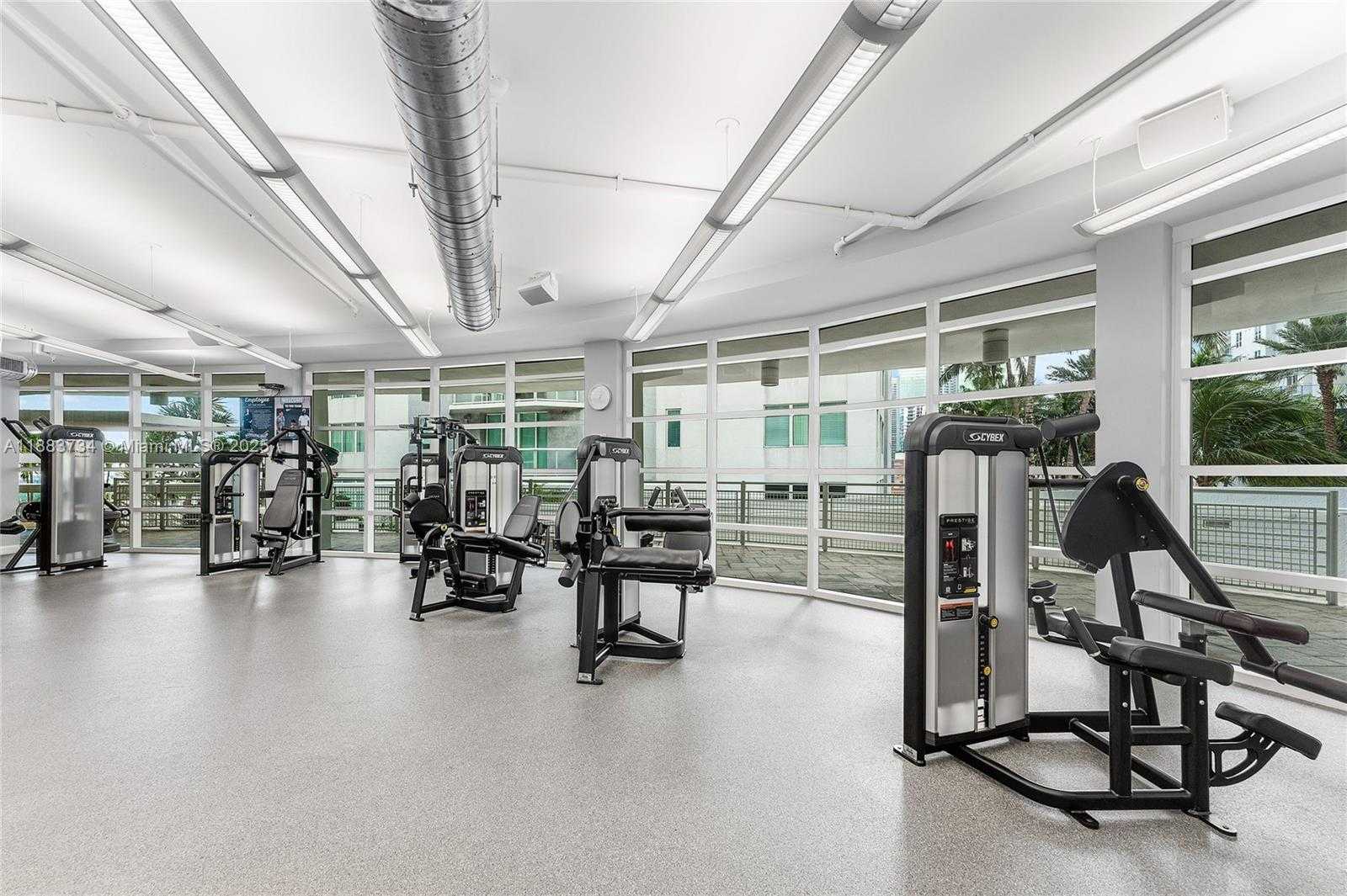 Small Image of 244 BISCAYNE BLVD #3609, Miami Number 35