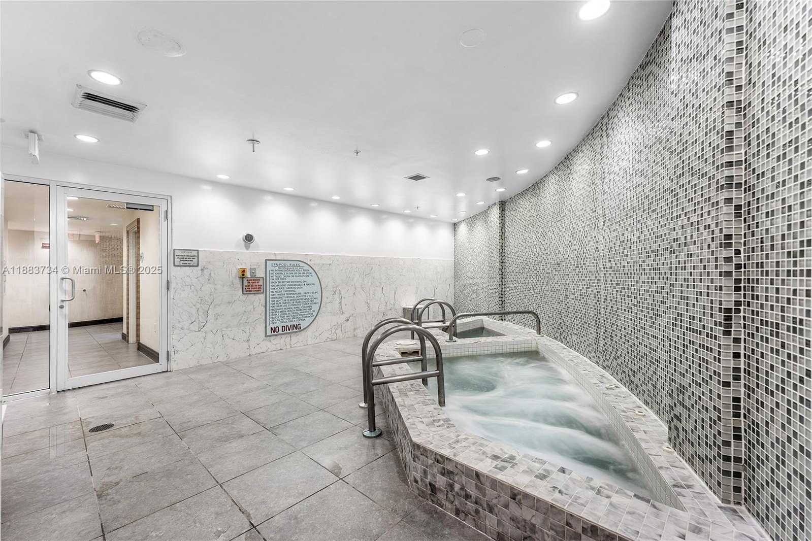 Small Image of 244 BISCAYNE BLVD #3609, Miami Number 38