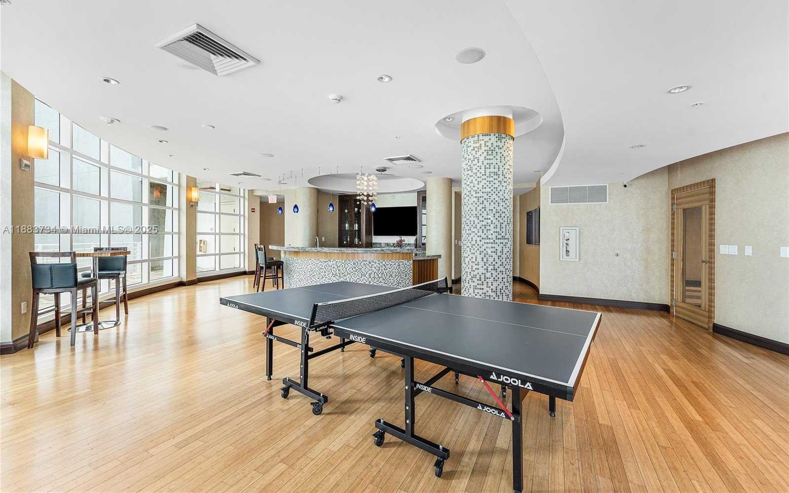 Small Image of 244 BISCAYNE BLVD #3609, Miami Number 40