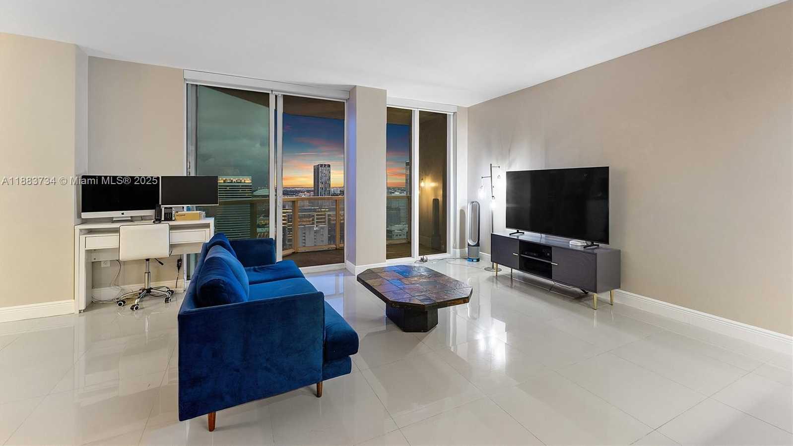 Small Image of 244 BISCAYNE BLVD #3609, Miami Number 44
