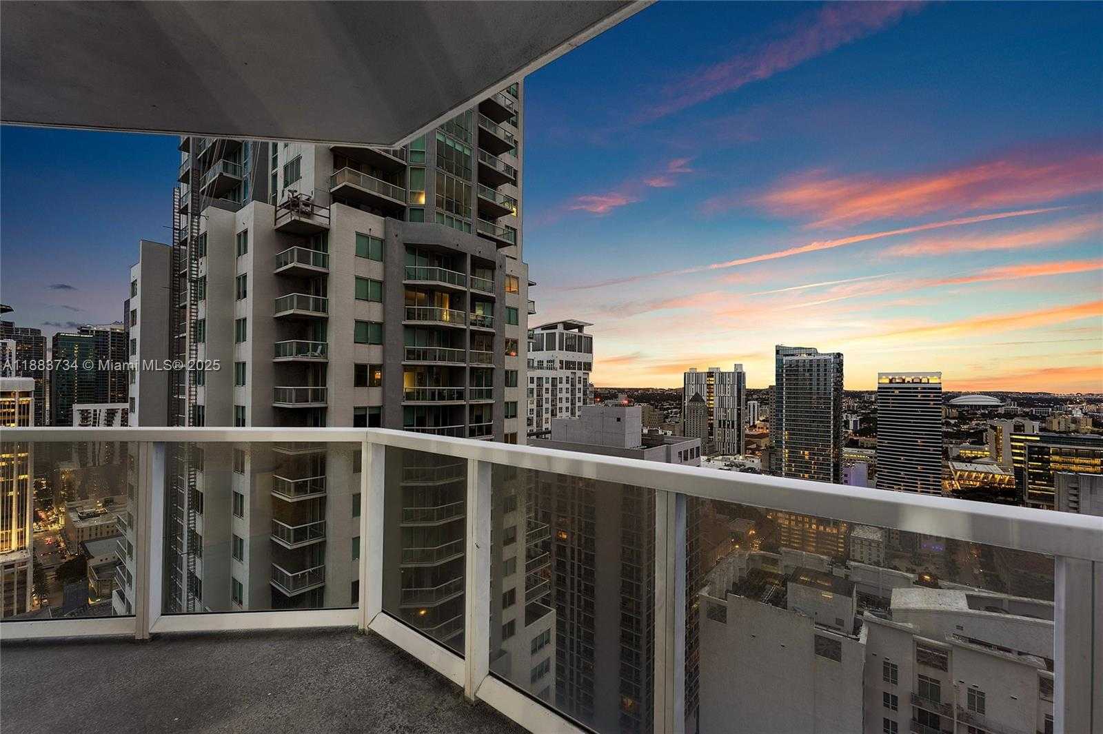 Small Image of 244 BISCAYNE BLVD #3609, Miami Number 53