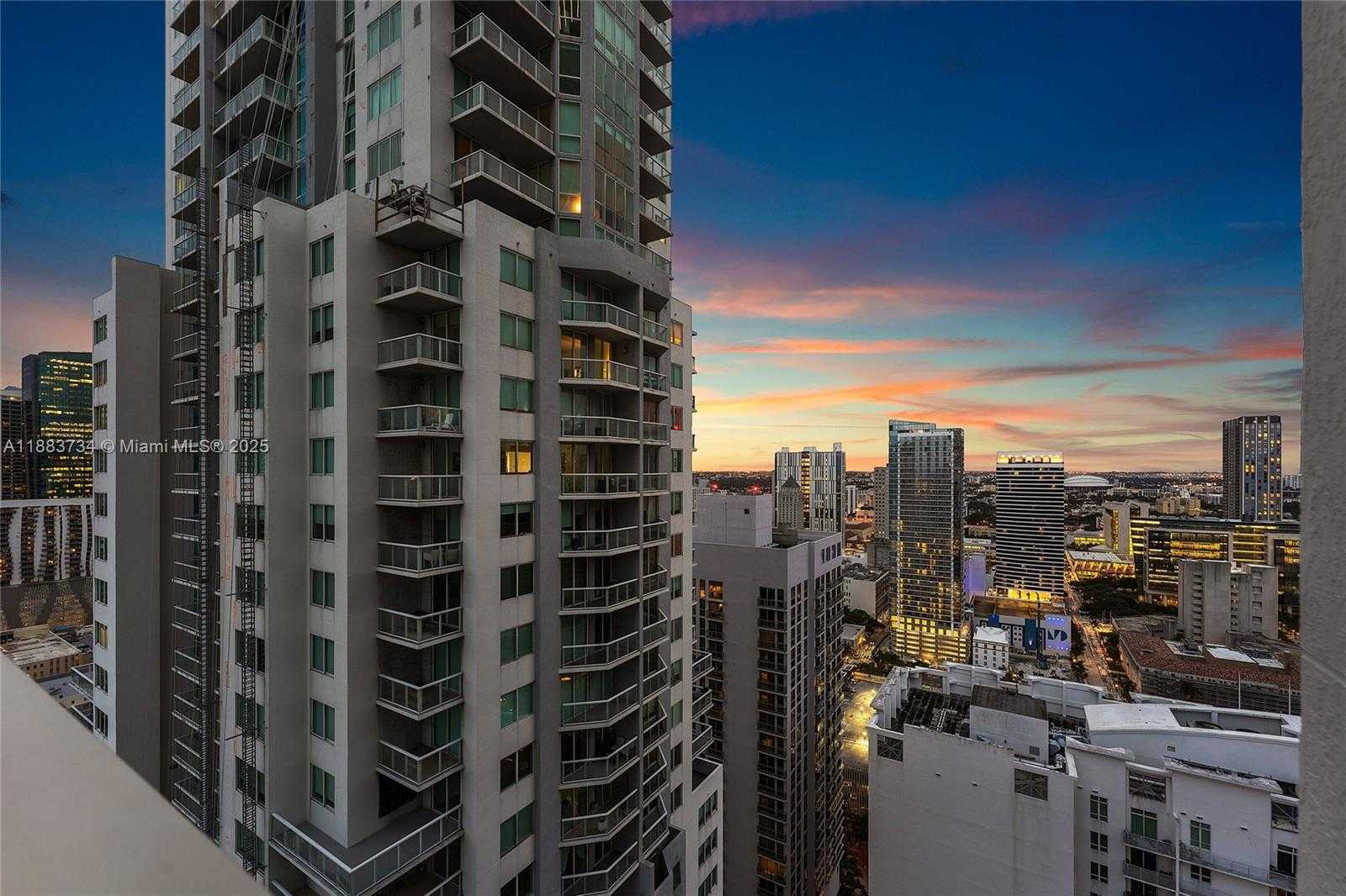Small Image of 244 BISCAYNE BLVD #3609, Miami Number 57