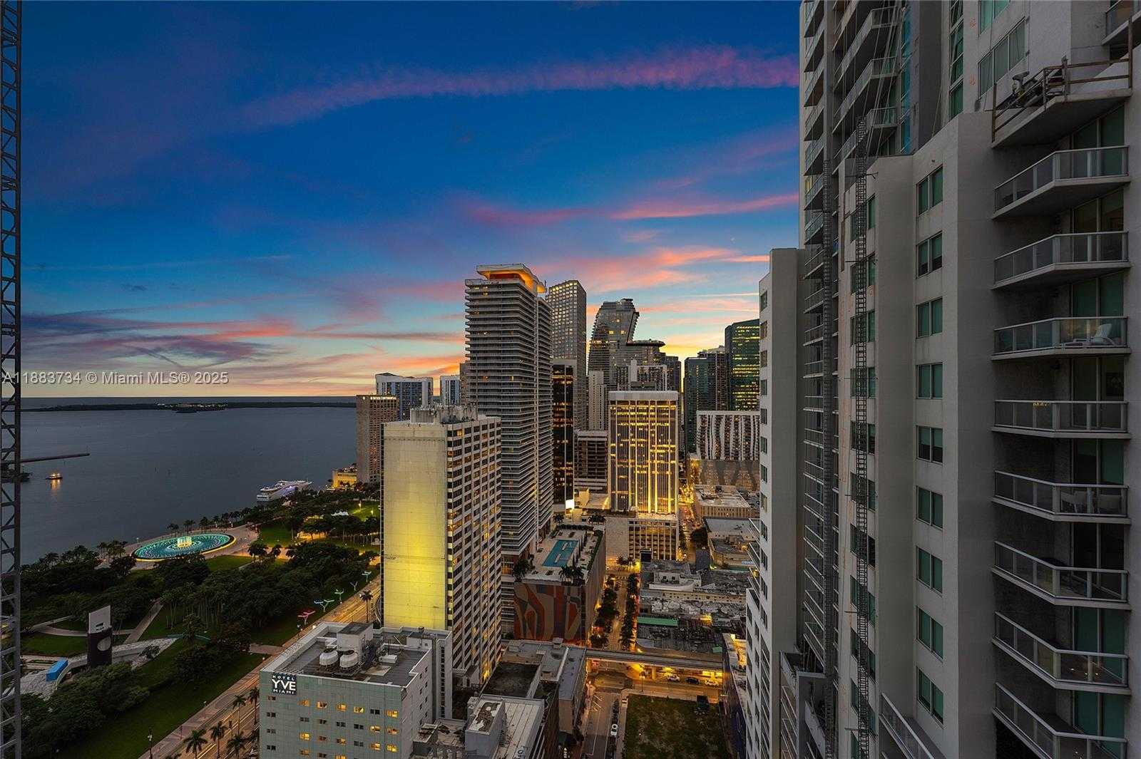 Small Image of 244 BISCAYNE BLVD #3609, Miami Number 58