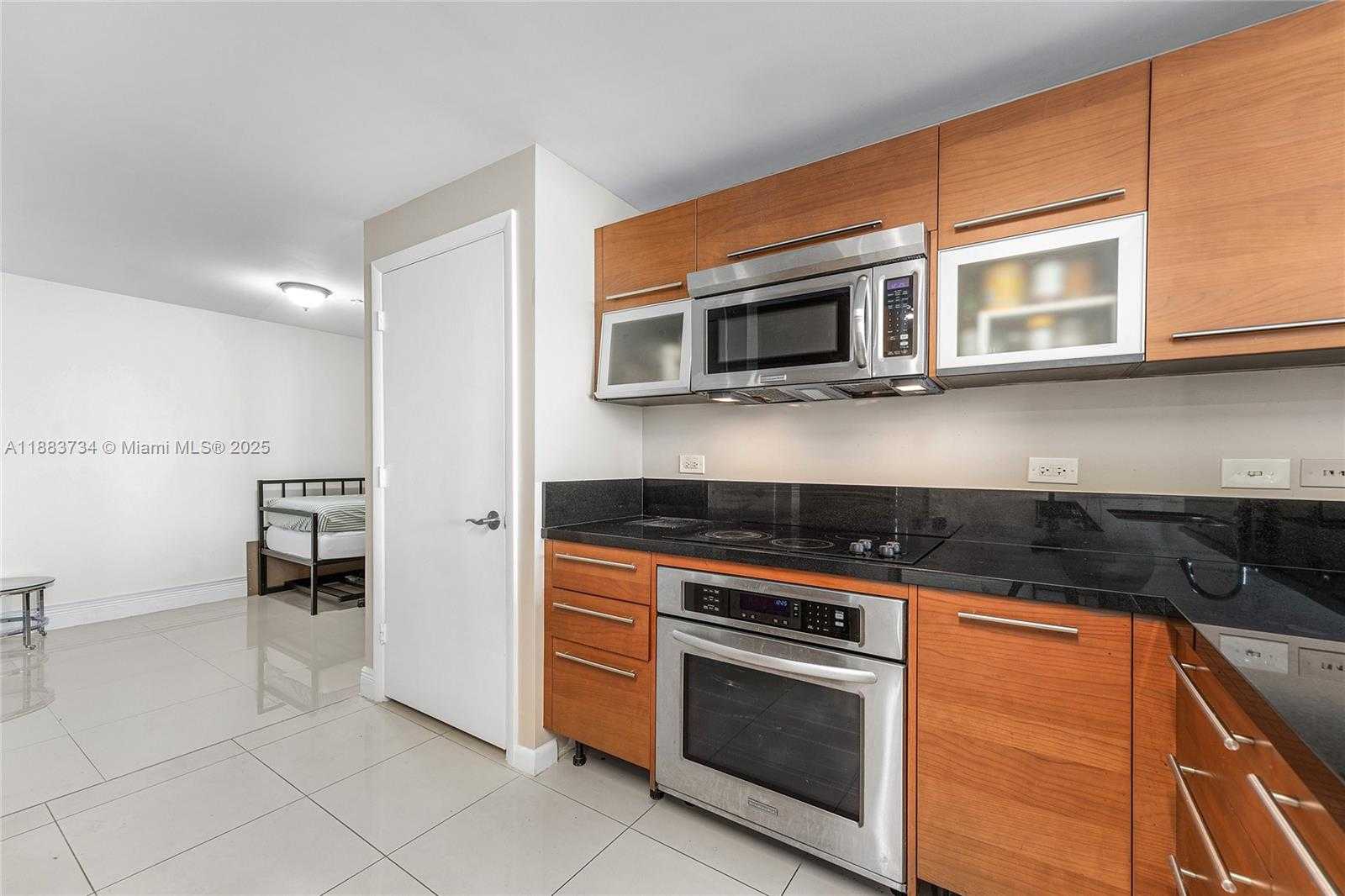 Small Image of 244 BISCAYNE BLVD #3609, Miami Number 6