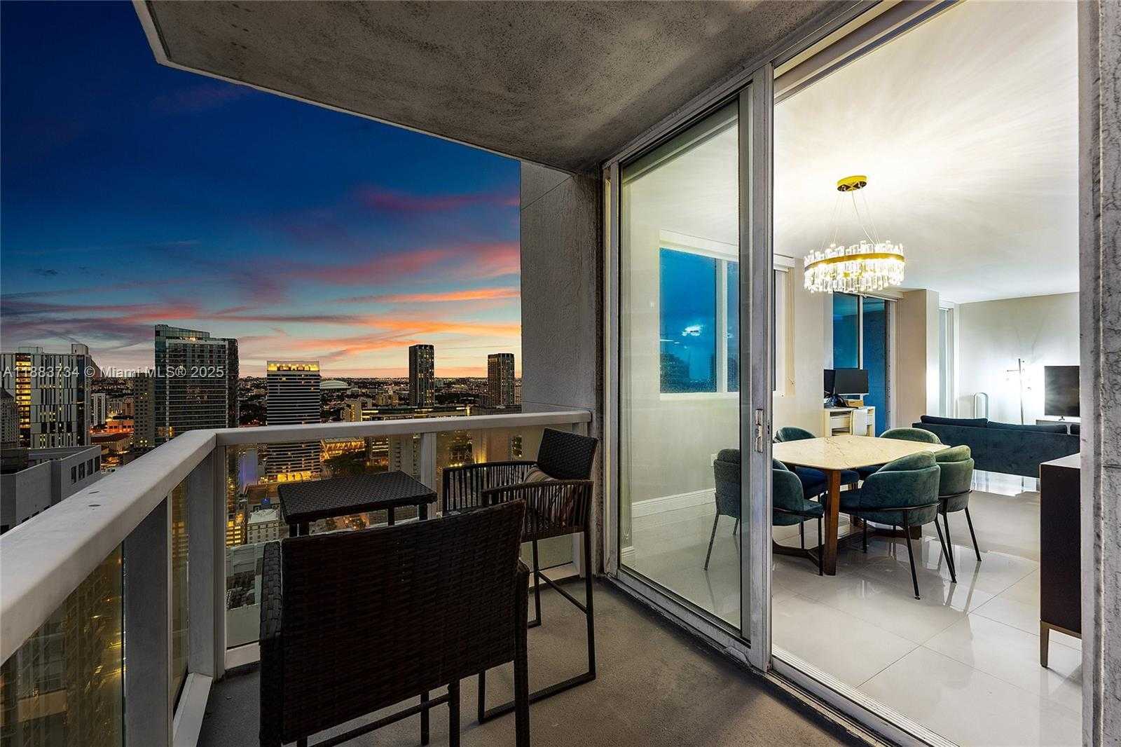 Small Image of 244 BISCAYNE BLVD #3609, Miami Number 85