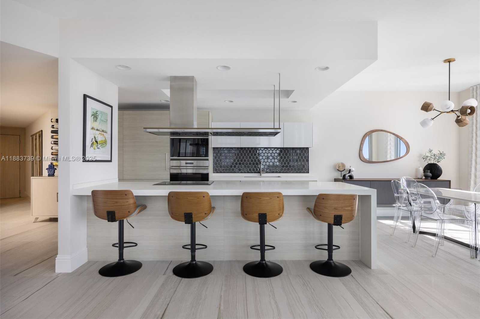 Small Image of 17301 BISCAYNE BLVD #2009, North Miami Beach Number 6