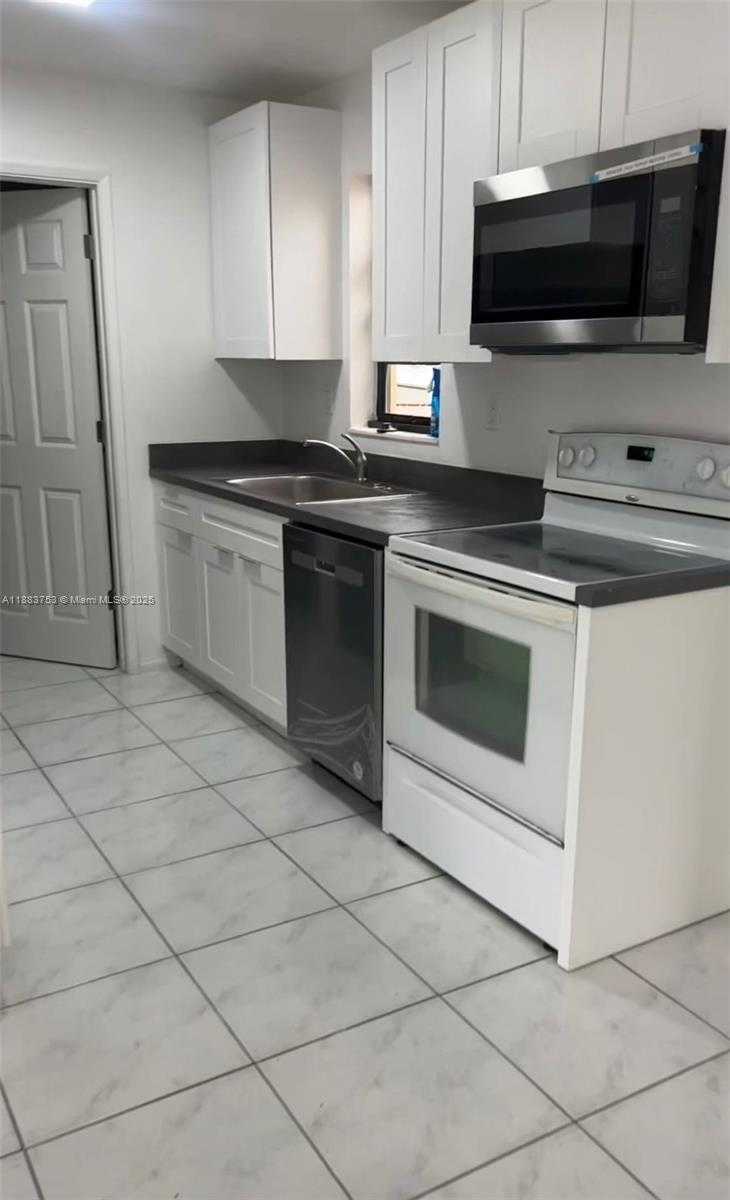 Small Image of 1772 NORTH WEST 34TH AVE, Lauderhill Number 2