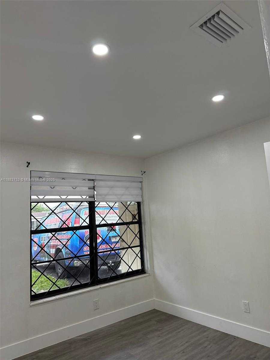 Small Image of 1772 NORTH WEST 34TH AVE, Lauderhill Number 4