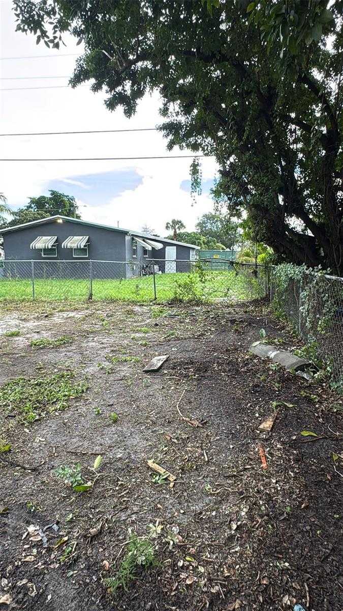 Small Image of 1772 NORTH WEST 34TH AVE, Lauderhill Number 9