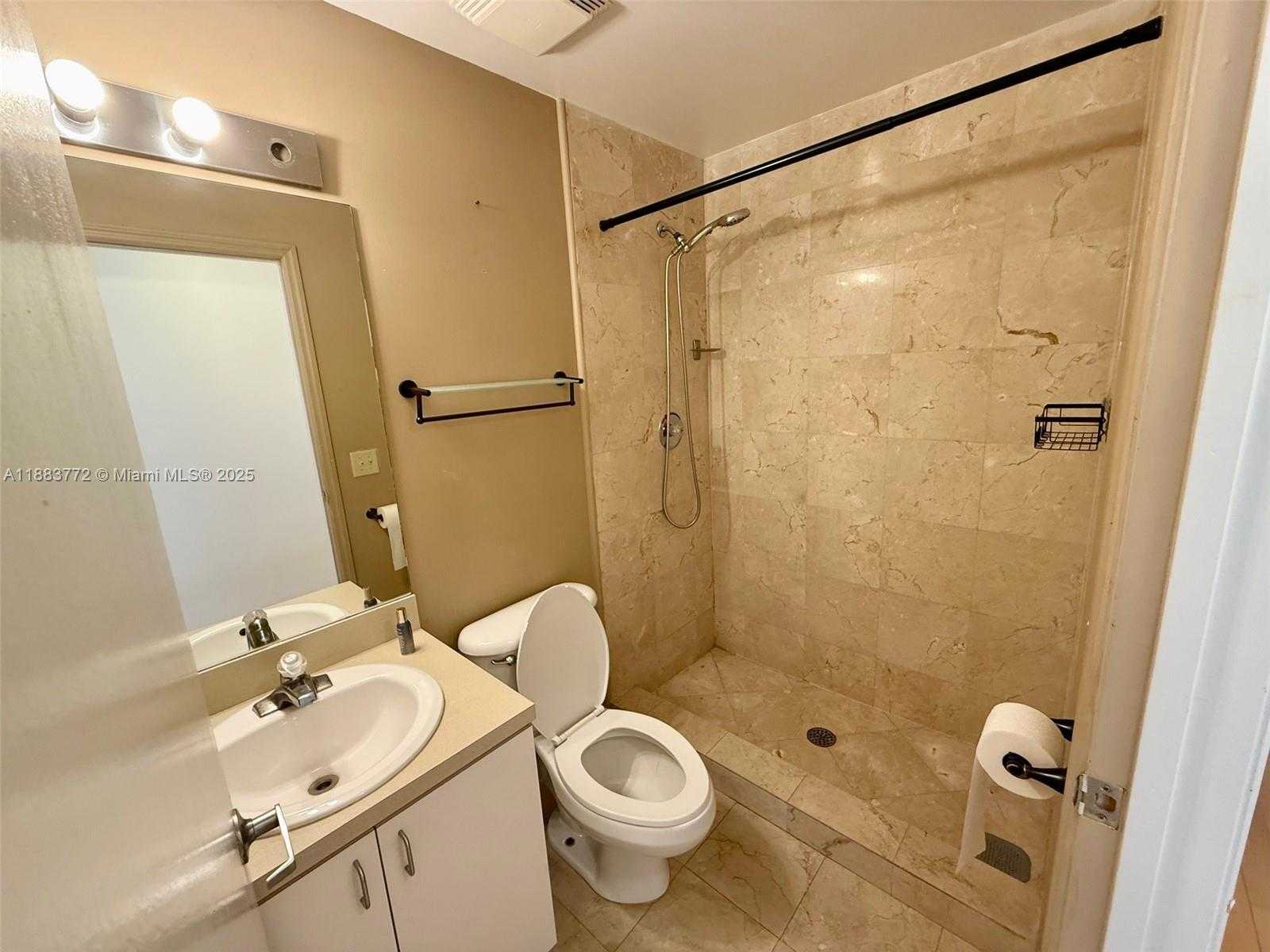 Small Image of 1528 DREXEL AVE #B2, Miami Beach Number 17