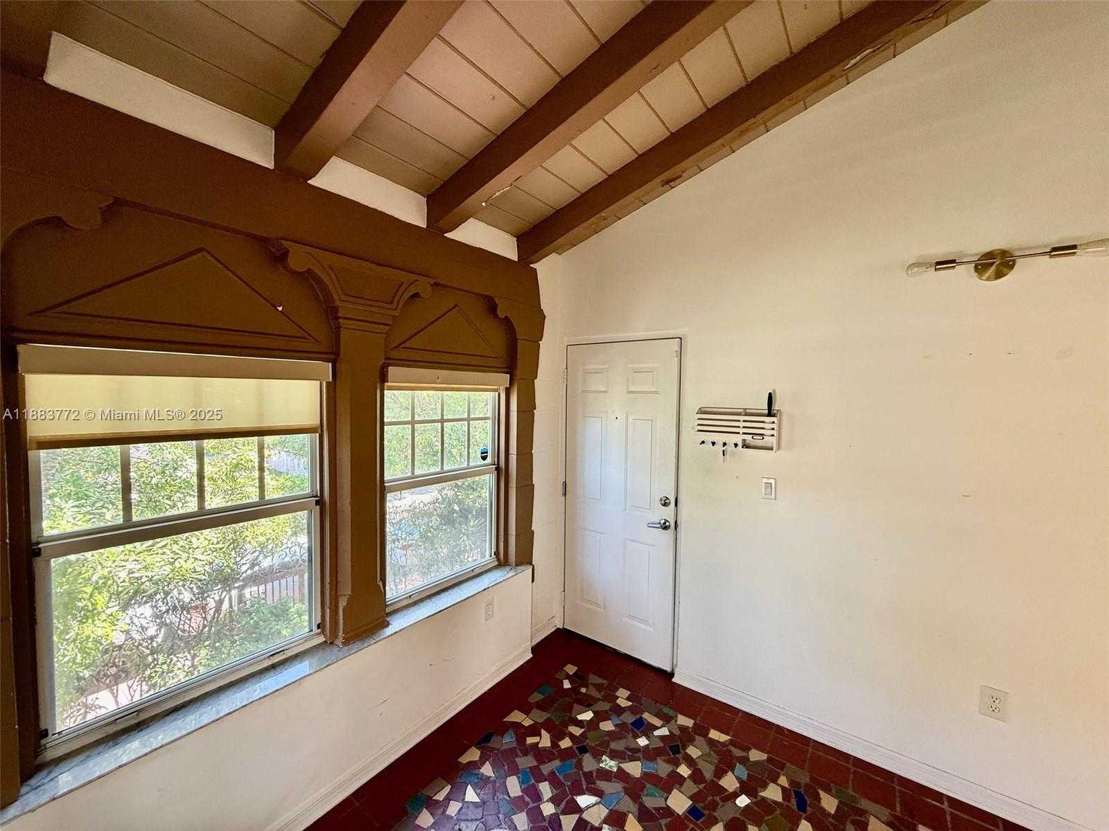 Small Image of 1528 DREXEL AVE #B2, Miami Beach Number 3