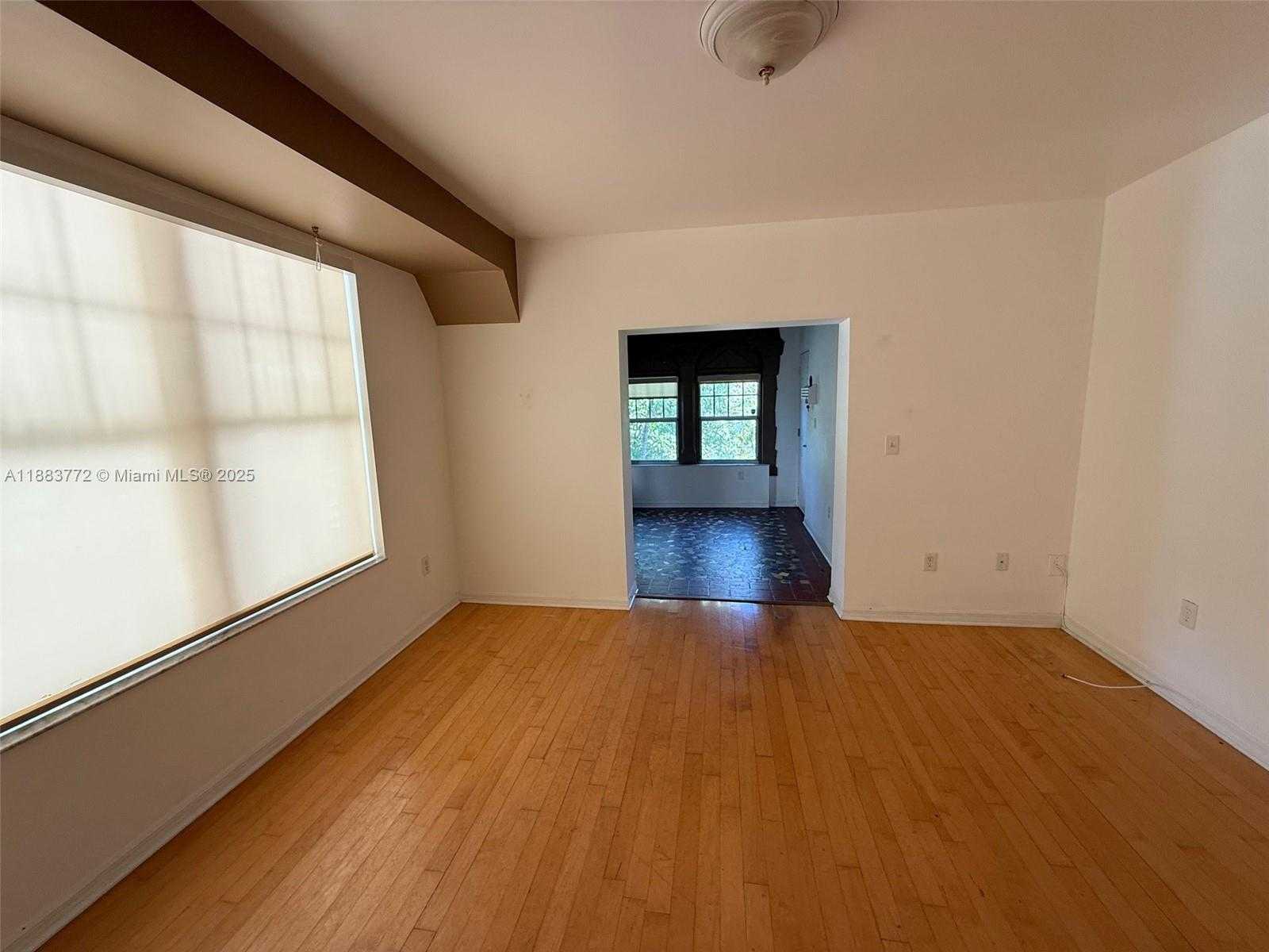 Small Image of 1528 DREXEL AVE #B2, Miami Beach Number 6