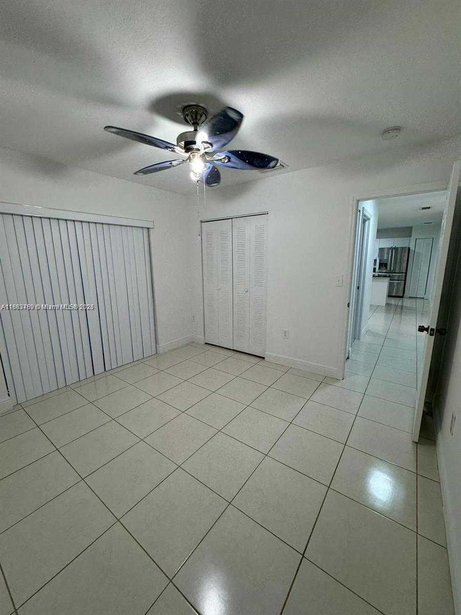 Small Image of 27070 SOUTH WEST 134TH PL, Homestead Number 3