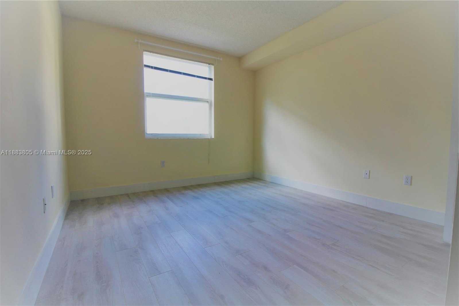 Small Image of 17150 NORTH BAY RD #2612, Sunny Isles Beach Number 20