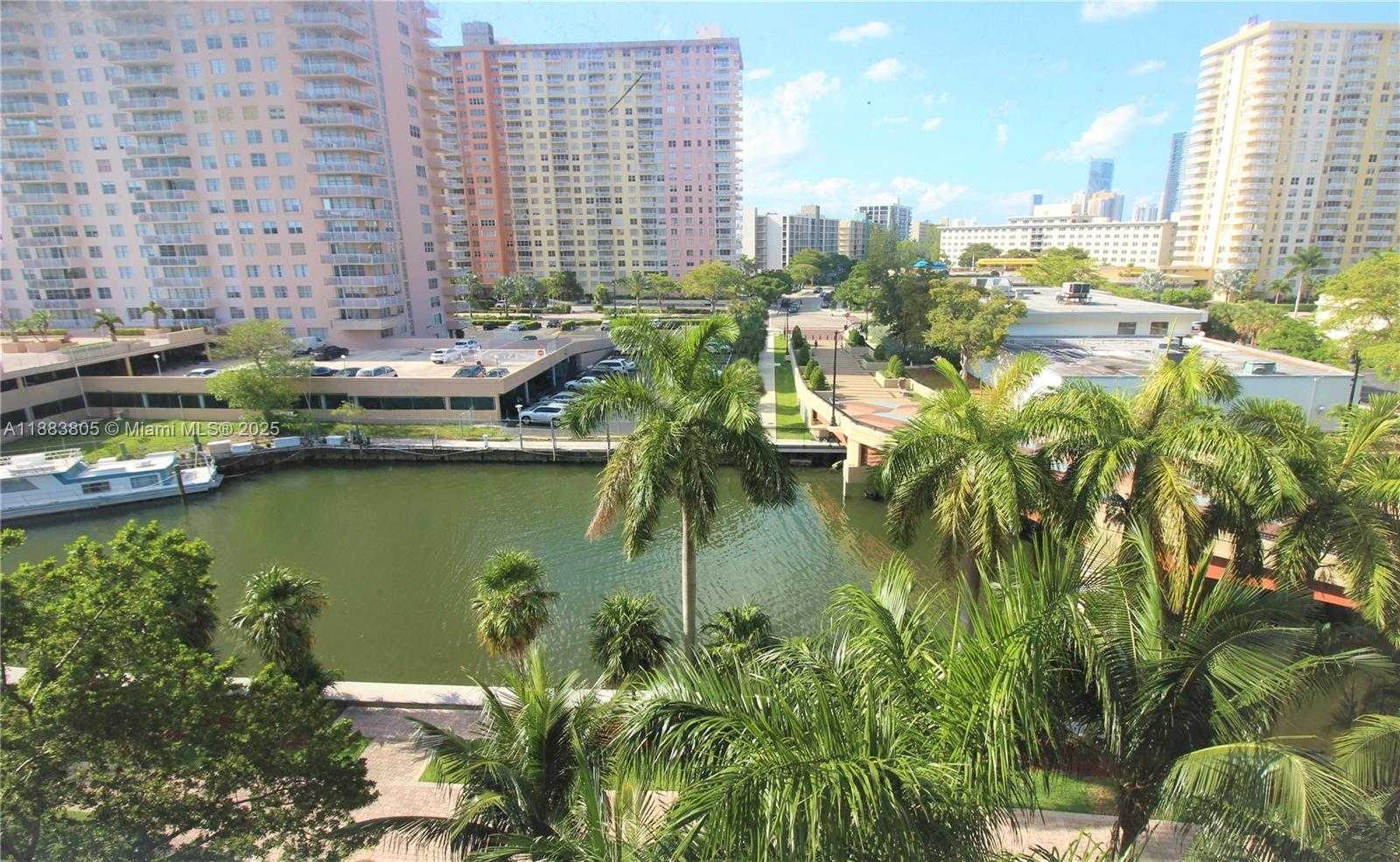 Small Image of 17150 NORTH BAY RD #2612, Sunny Isles Beach Number 22