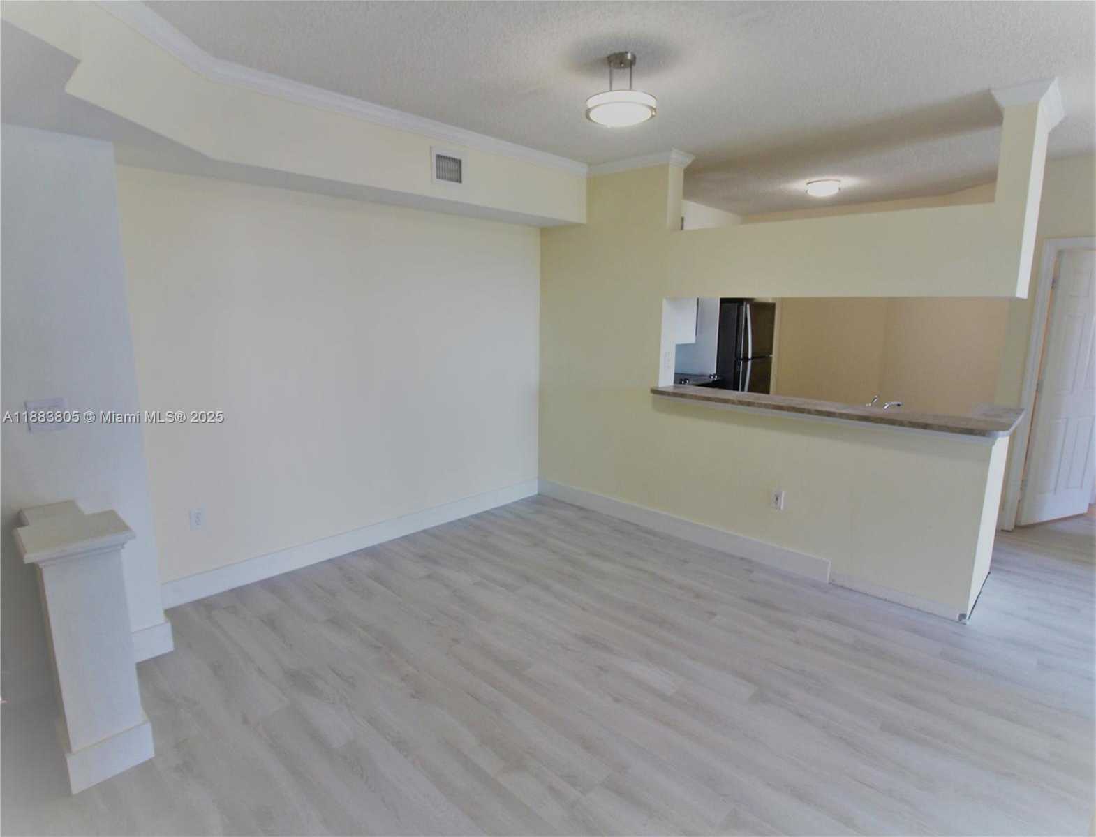 Small Image of 17150 NORTH BAY RD #2612, Sunny Isles Beach Number 7