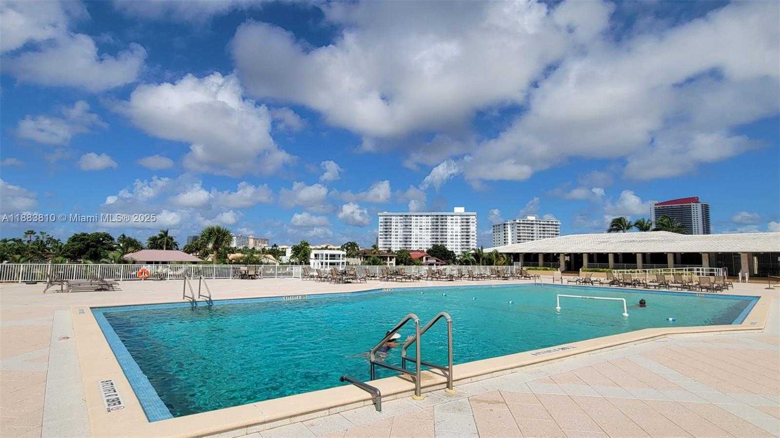 Small Image of 1965 SOUTH OCEAN DR #ME, Hallandale Beach Number 15
