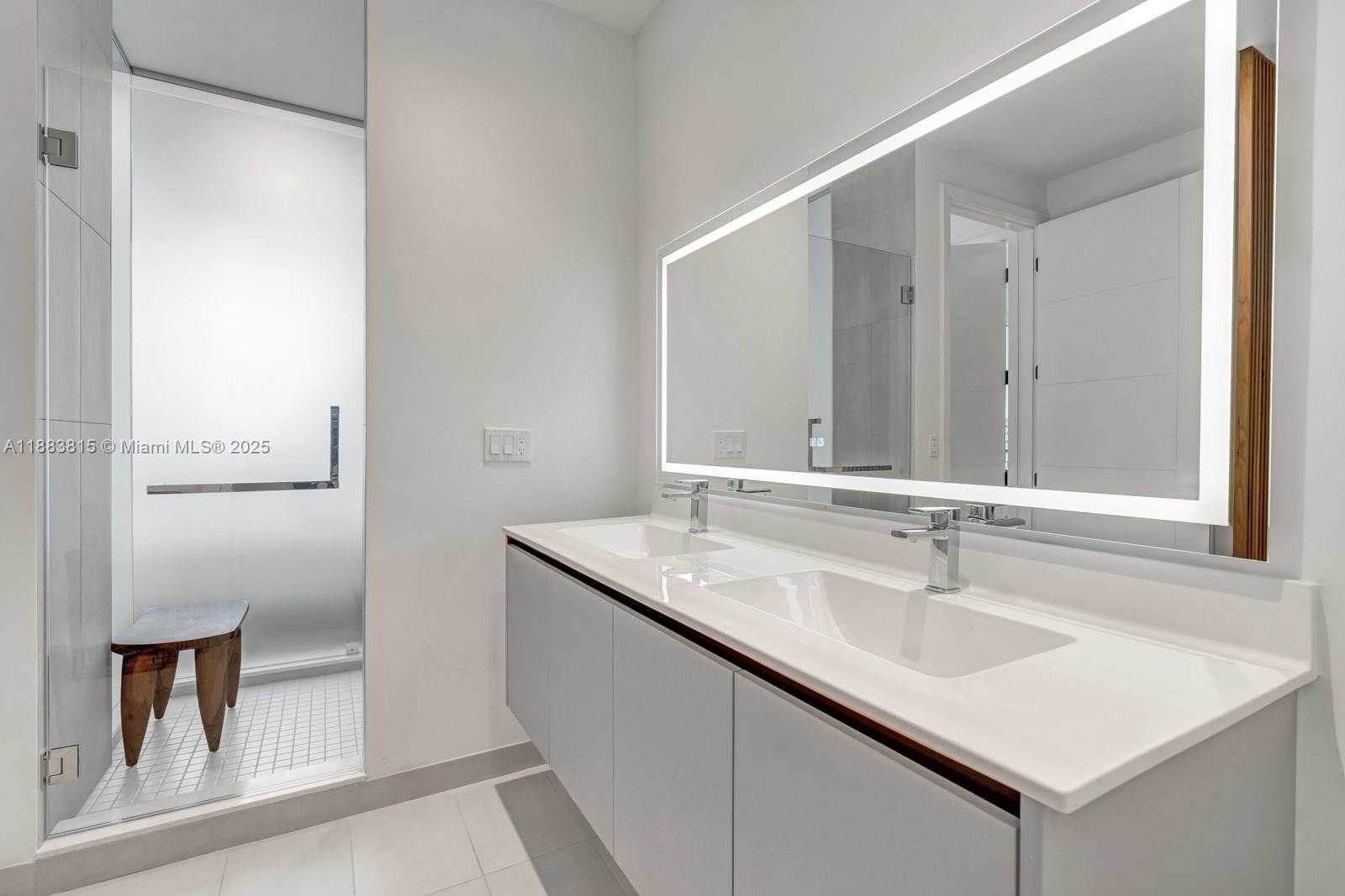 Small Image of 1030 15TH ST #PH3, Miami Beach Number 14