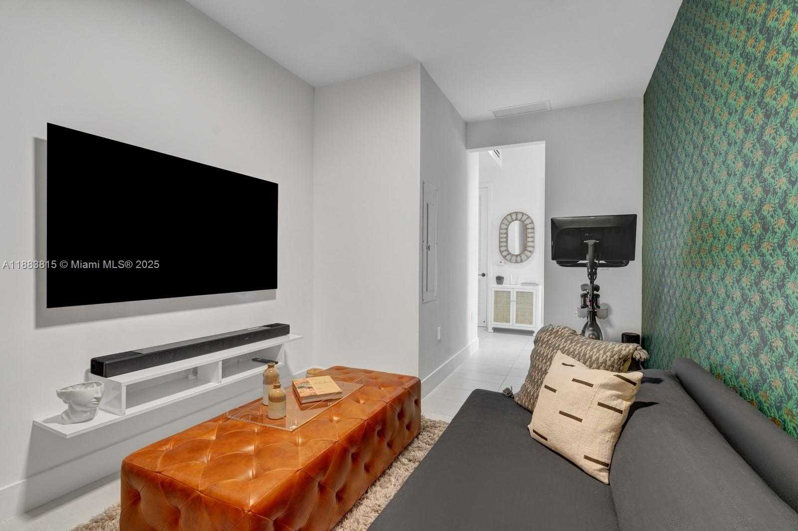 Small Image of 1030 15TH ST #PH3, Miami Beach Number 18