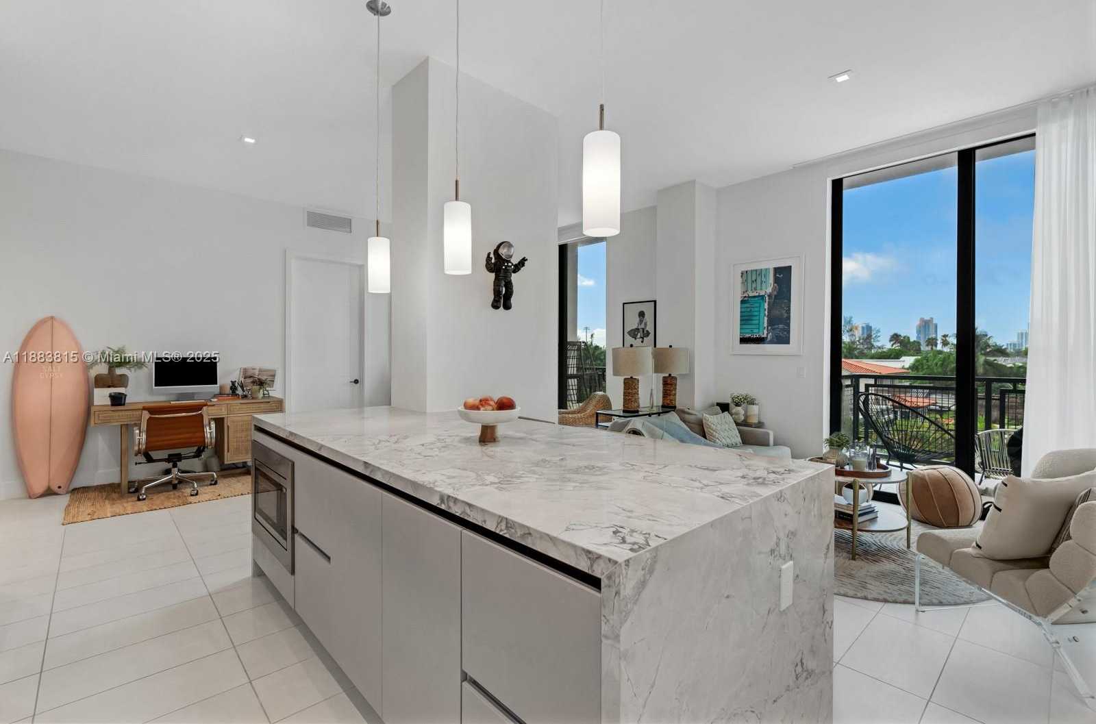 Small Image of 1030 15TH ST #PH3, Miami Beach Number 3
