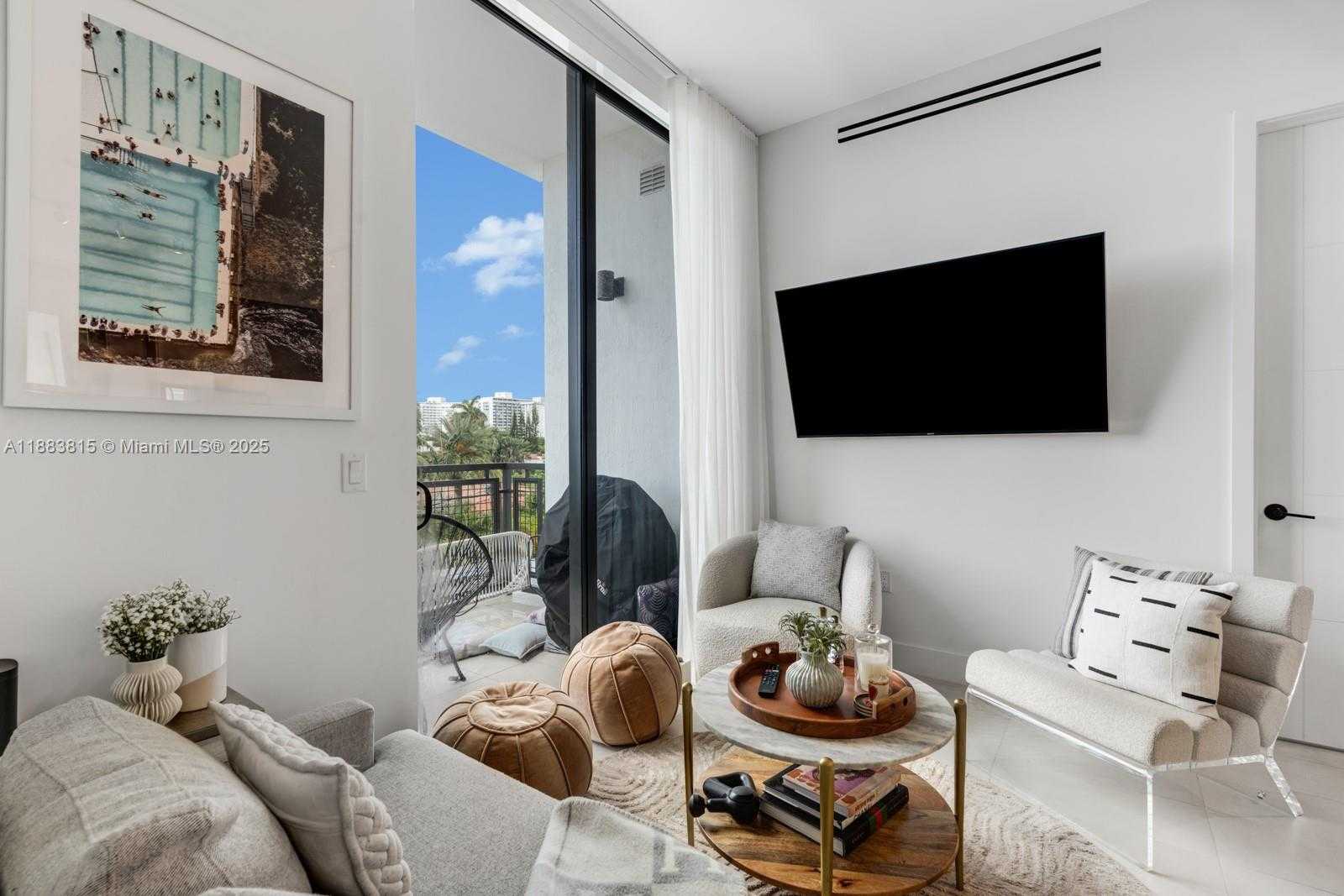 Small Image of 1030 15TH ST #PH3, Miami Beach Number 7