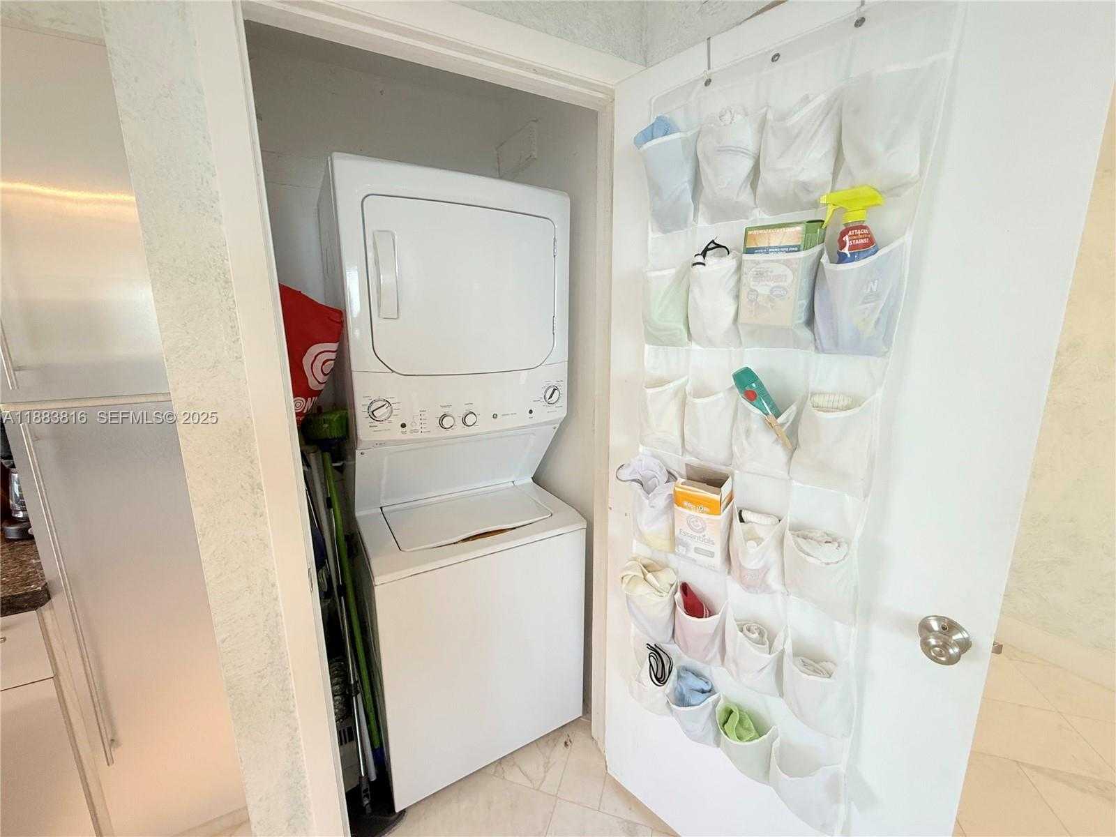 Small Image of 2751 SOUTH OCEAN DR #1204S, Hollywood Number 91