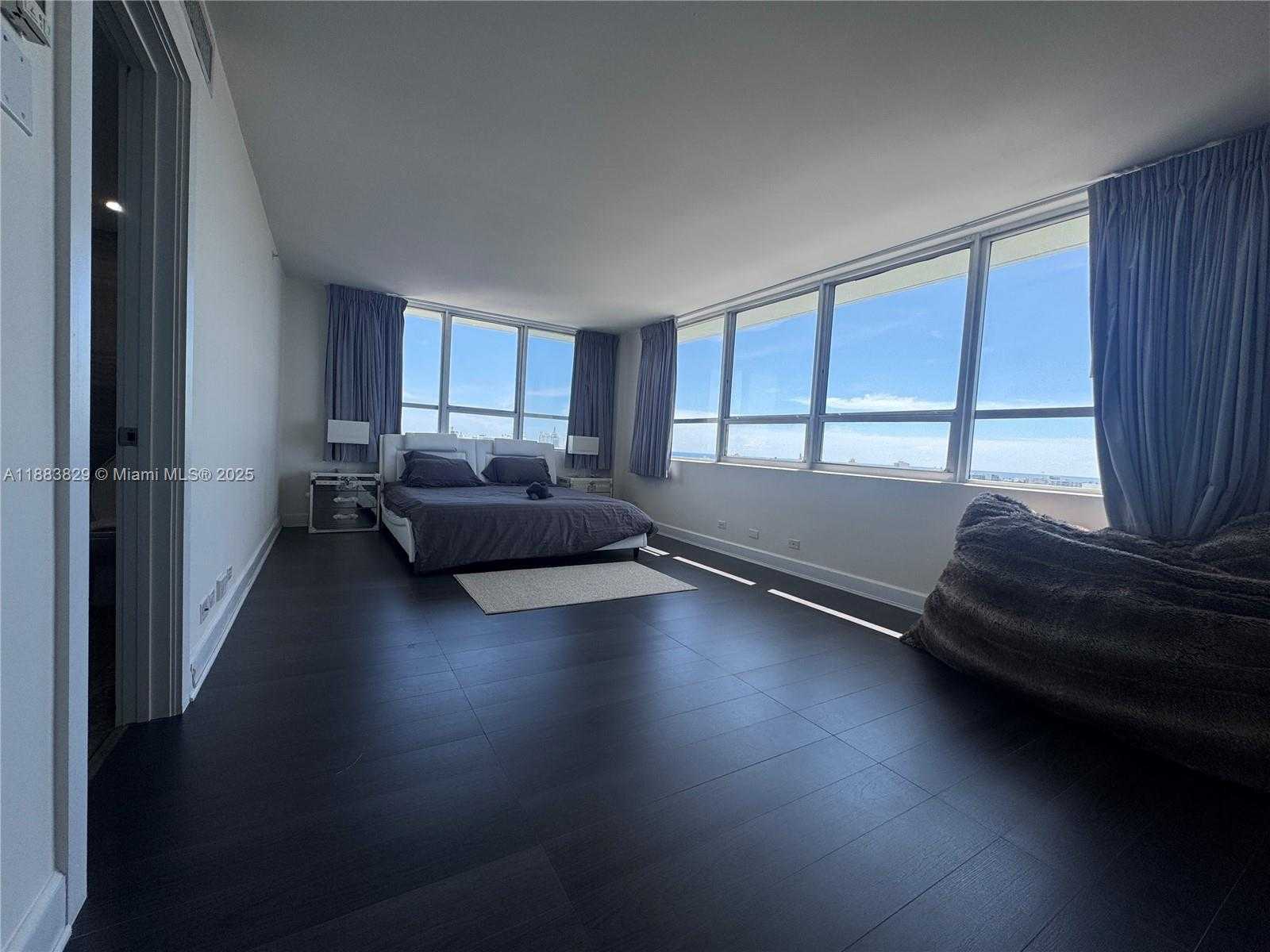 Small Image of 1500 BAY RD #1414, Miami Beach Number 13