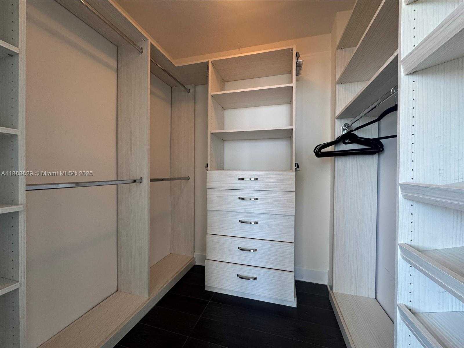 Small Image of 1500 BAY RD #1414, Miami Beach Number 14