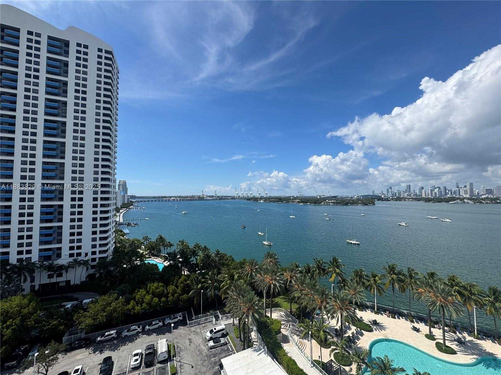Small Image of 1500 BAY RD #1414, Miami Beach Number 2