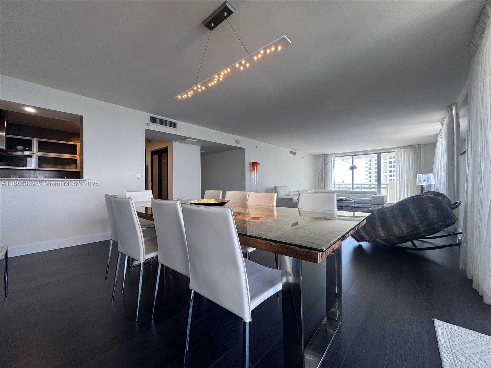 Small Image of 1500 BAY RD #1414, Miami Beach Number 8