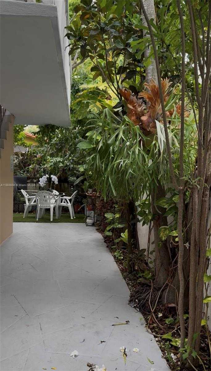 Small Image of 1140 71ST ST #3, Miami Beach Number 10