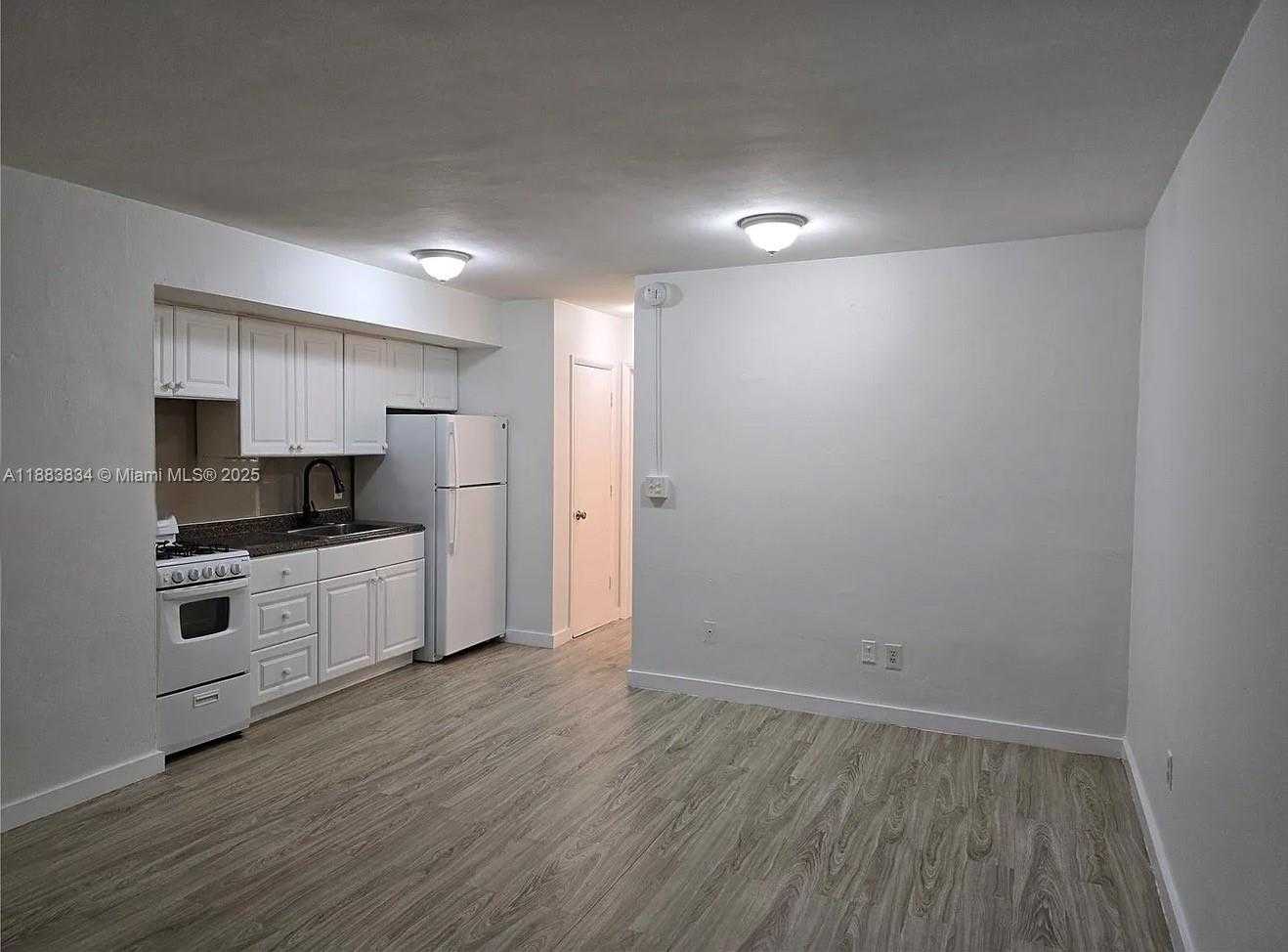 Small Image of 1140 71ST ST #3, Miami Beach Number 5
