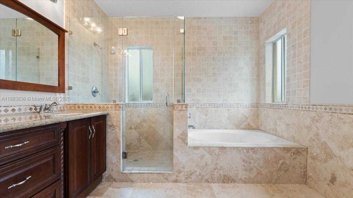 Small Image of 15789 SOUTH WEST 138TH TER #15789, Miami Number 13