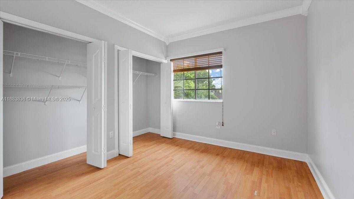 Small Image of 15789 SOUTH WEST 138TH TER #15789, Miami Number 16