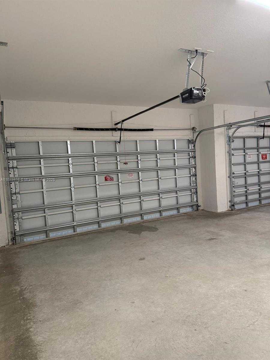 Small Image of 12303 SOUTH WEST 44TH ST, Davie Number 20